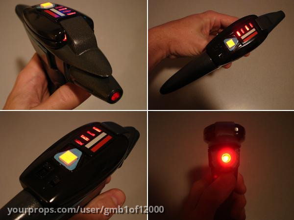 P2 Pistol Phaser replica, Richard Coyle (Lights, Sound & removable working P1) – Star Trek III: The Search for Spock (1984) – image 2