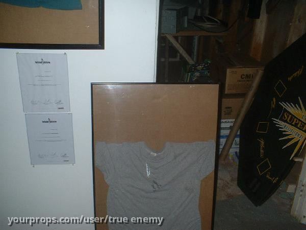 Donnie Wahlberg Autograph shirt – Saw II (2005) – image 1