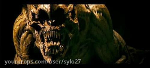 Claw – The Cave (2005) – image 2