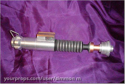 Luke Skywalker ROTJ lightsaber. – Star Wars: Episode VI - Return of the Jedi (1983) – image 1