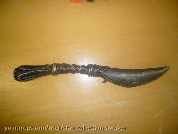knife – Planet of the Apes (2001) – image 1