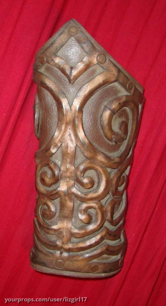 Xena stunt hero gauntlet – Xena: Warrior Princess (1995) – image 1