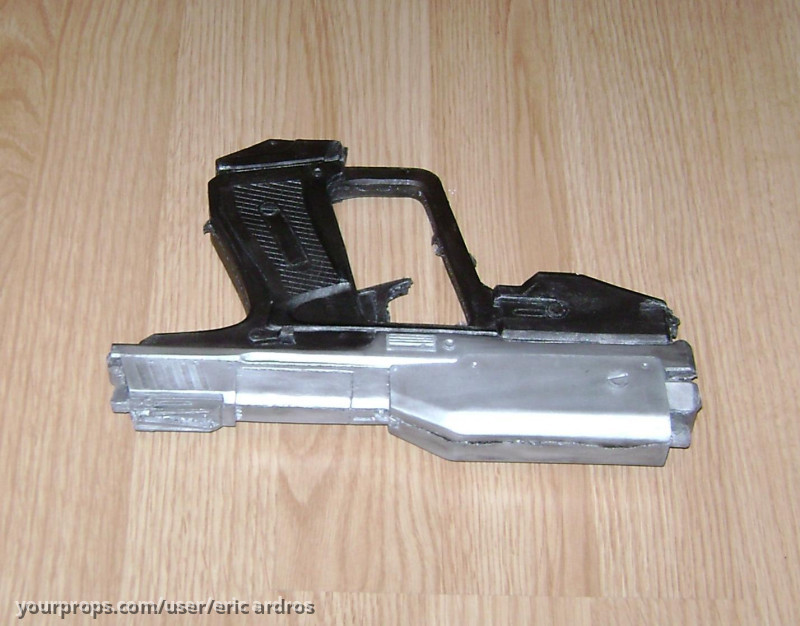 HALO: Reach M6G Pistol – Halo Legends (2010) – image 4