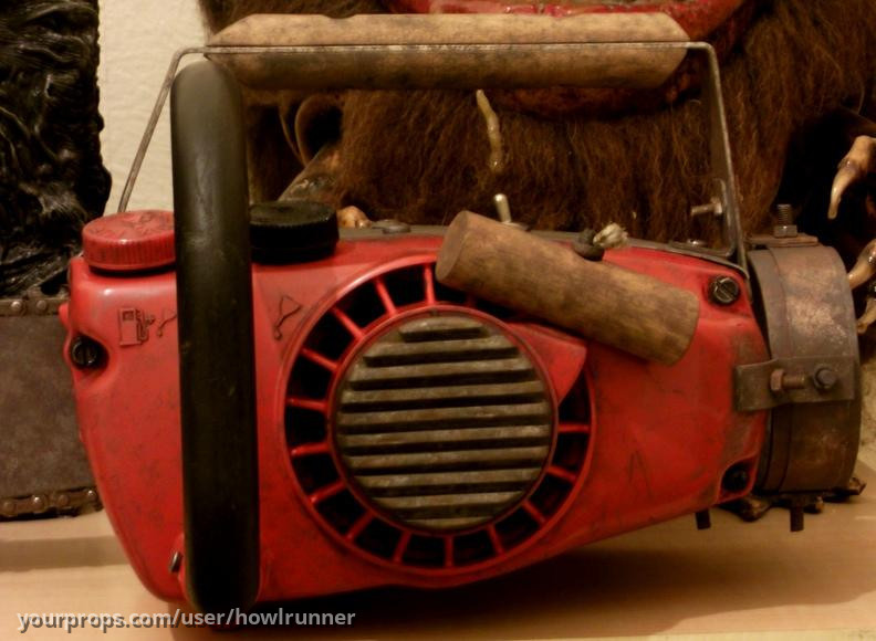 Ash's Homelite XL chainsaw hand – Evil Dead 2 (1987) – image 2