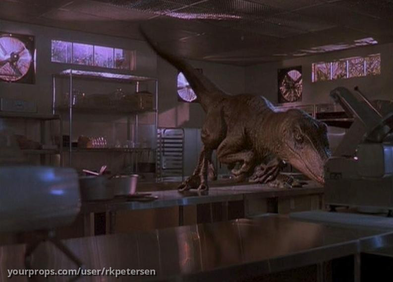 Raptor Claw – Jurassic Park (1993) – image 4