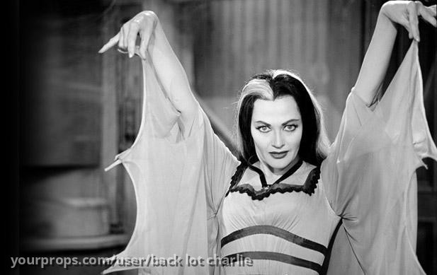 Yvonne DeCarlo owned MUNSTERS 1964 PILOT SCRIPT  "My Fair Munster" THE MUNSTERS - LILY prop – The Munsters (1964) – image 3