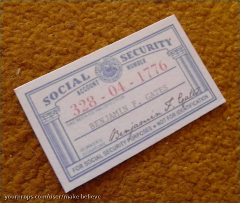 Benjamin Gates Social Security card replica – National Treasure (2004) – image 1