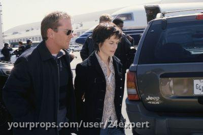 NINA MYERS'  DAY 2 SHIRT – 24 (2001) – image 4