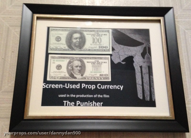Prop money display – The Punisher (2004) – image 1