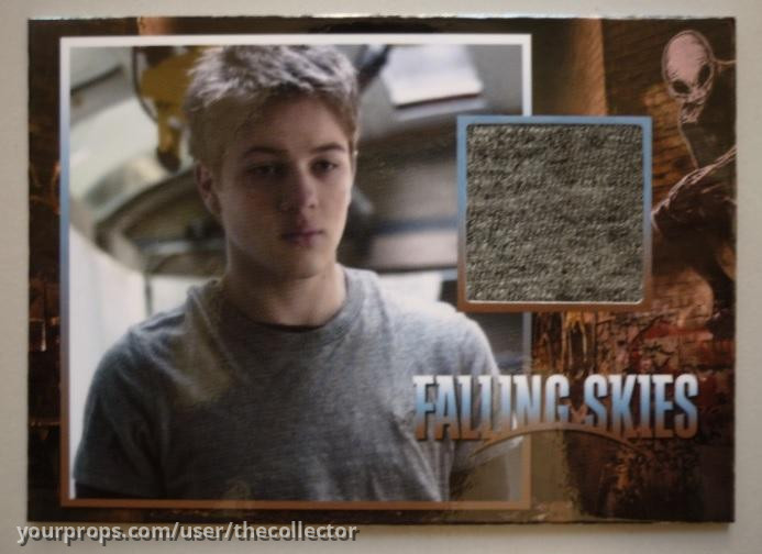 Ben Mason's (Connor Jessup) T-Shirt – Falling Skies (2011) – image 3