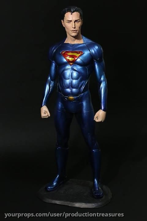 Henry Cavil Prototype Suit – image 4