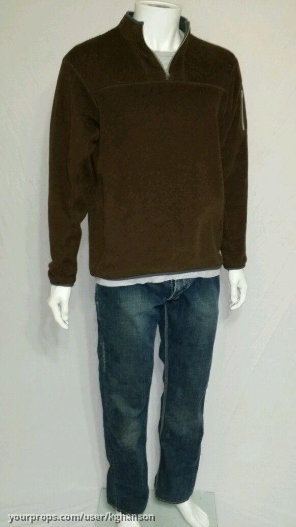 Kale's (Shia LaBeouf) Fishing Outfit – Disturbia (2007) – image 2