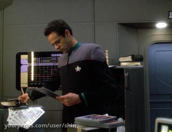 Starfleet PADD – Star Trek: Deep Space Nine (1993) – image 3