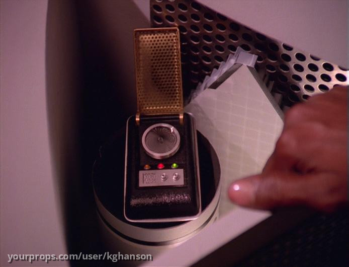 Crew Gift - Original Series Style Commicator – Star Trek: Deep Space Nine (1993) – image 5