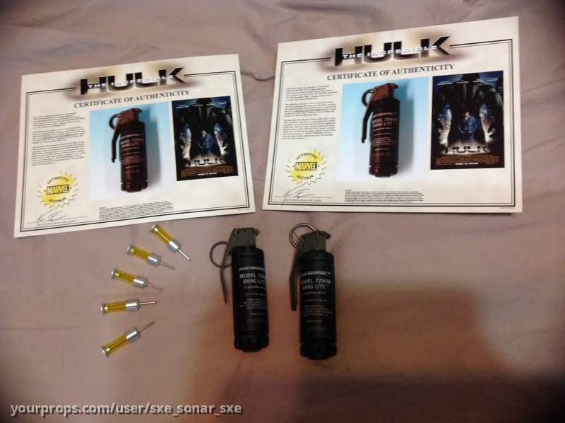 stark-industries-stunt-flash-bangs-original-movie-props-the-incredible-hulk-2008-yp801450-0