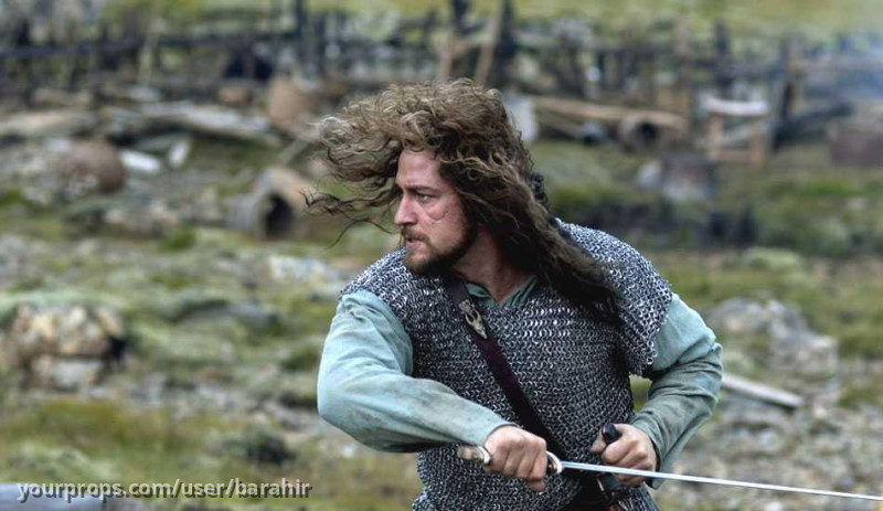 Beowulf viking sword – Beowulf & Grendel (2005) – image 3