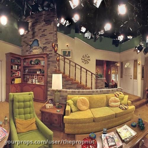 Screen used section of Foremans carpet – That '70s Show (1998) – image 3