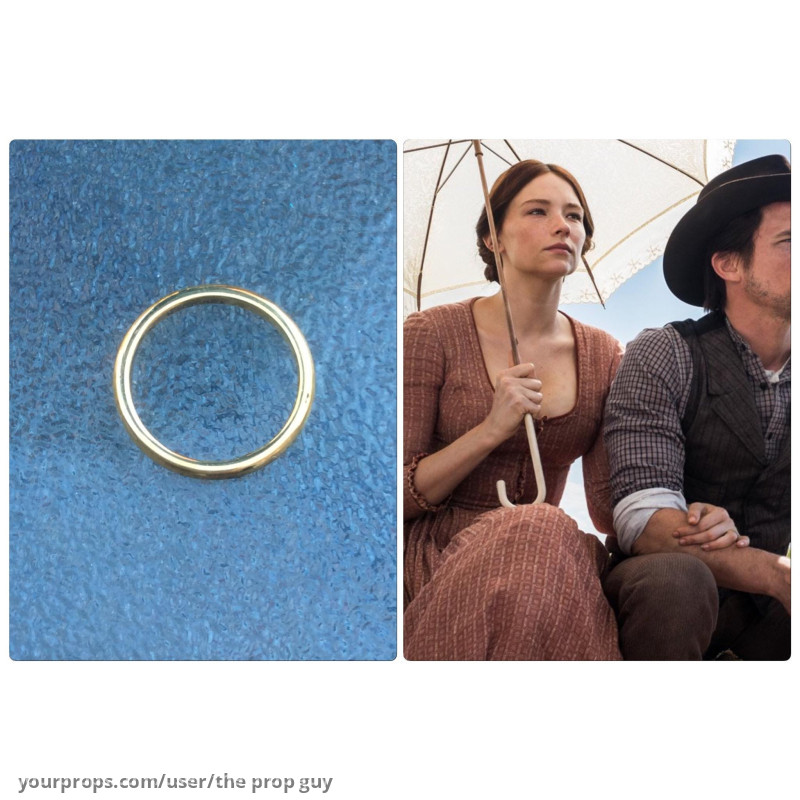 Emma's (Haley Bennett) Wedding band – The Magnificent Seven (2016) – image 1