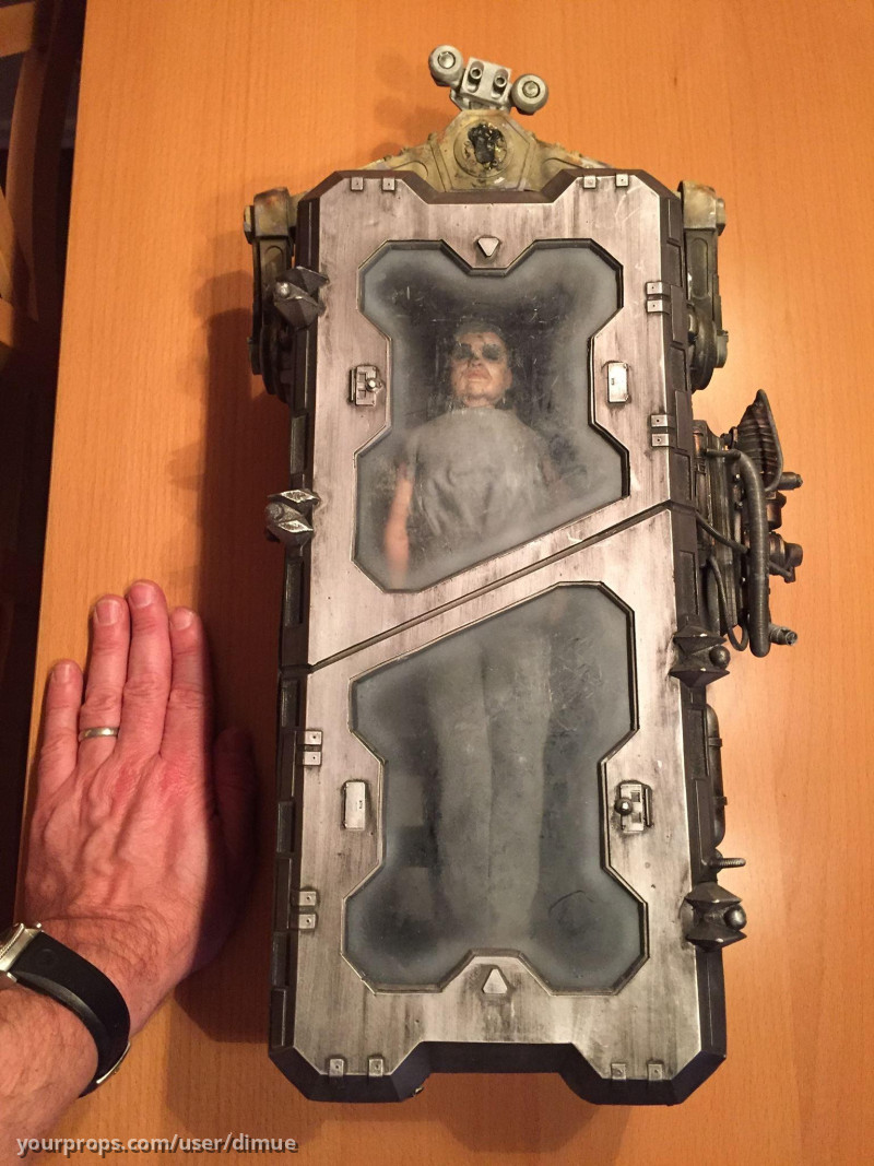 Cyro Prisoner Spaceship Chamber miniature – Pitch Black (2000) – image 1