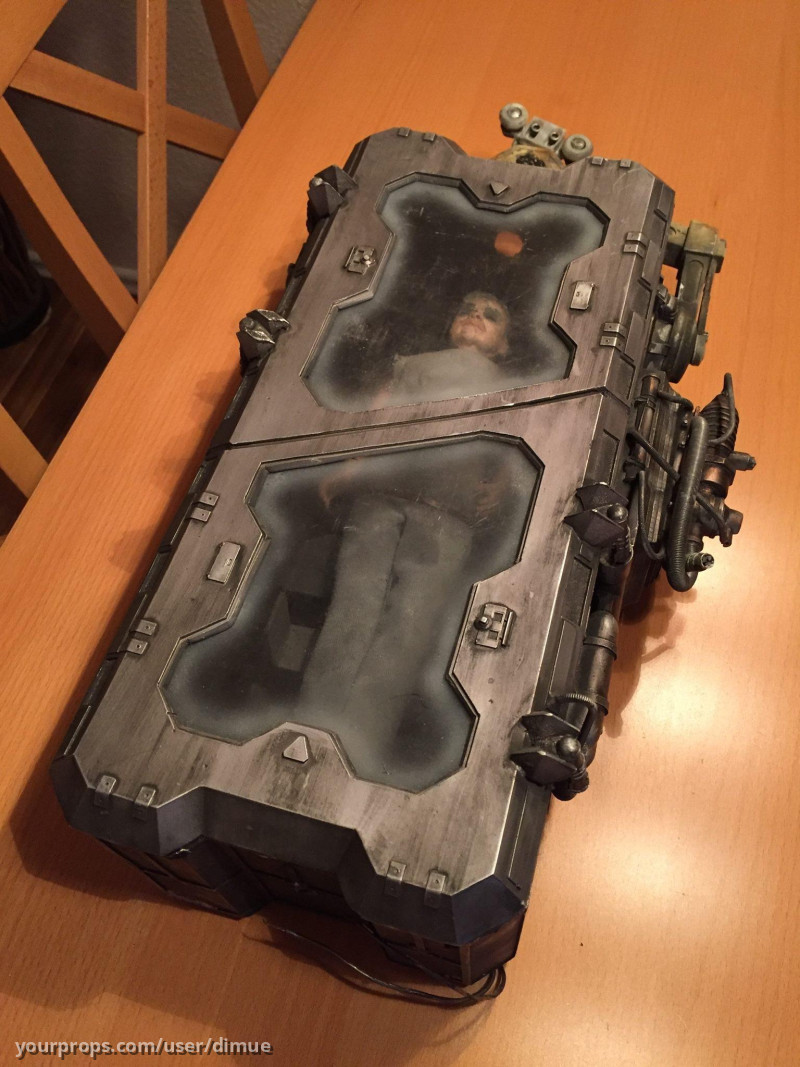Cyro Prisoner Spaceship Chamber miniature – Pitch Black (2000) – image 3