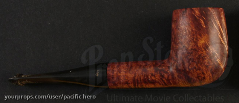 Eugene Sledge's (Joseph Mazzello) Hero pipe – The Pacific (2010) – image 1