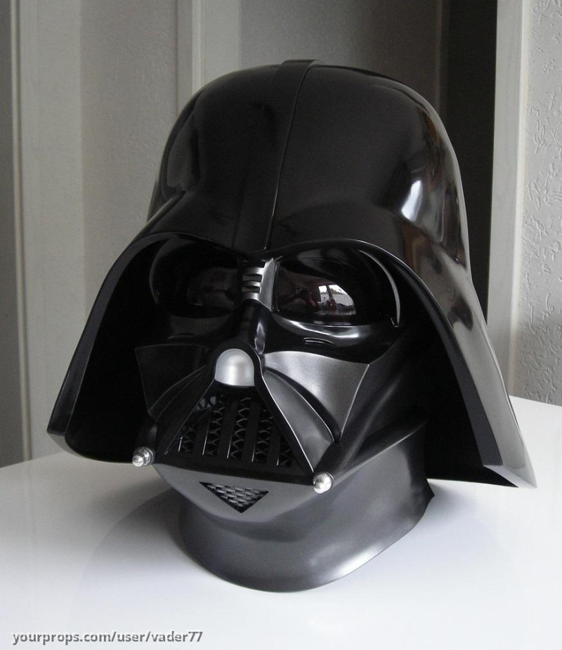 Darth Vader helmet – Star Wars: Episode IV - A New Hope (1977) – image 2
