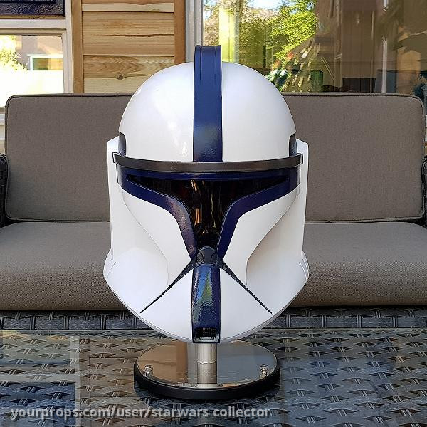 FF AotC Phase 1 Clone Trooper Lieutenant Helmet – Star Wars: Episode II - Attack of the Clones (2002) – image 1