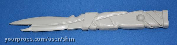 Bajoran knife – Star Trek: Deep Space Nine (1993) – image 1