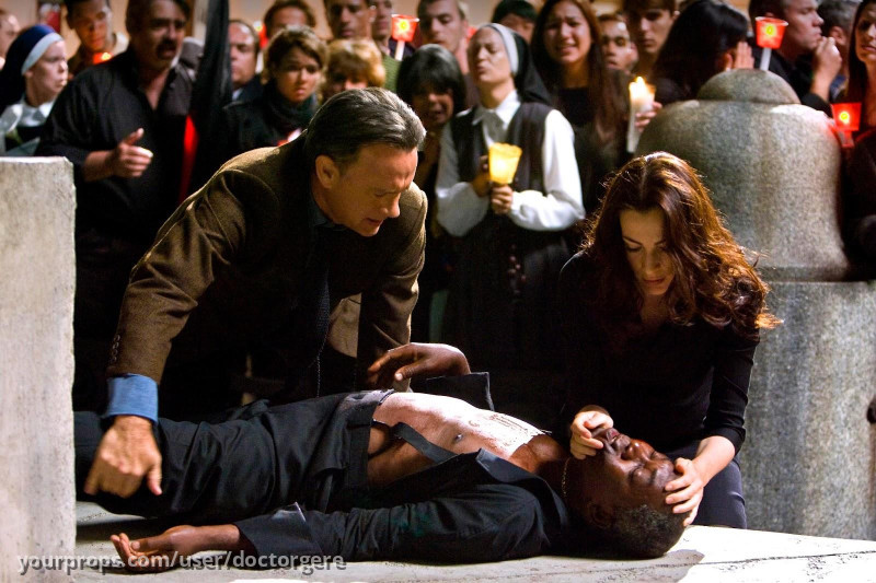 Robert Langdon's (Tom Hanks) outfit – Angels & Demons (2009) – image 5