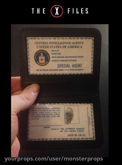 C.I.A. Federal Credentials Prop CSM – The X-Files (1993) – image 1