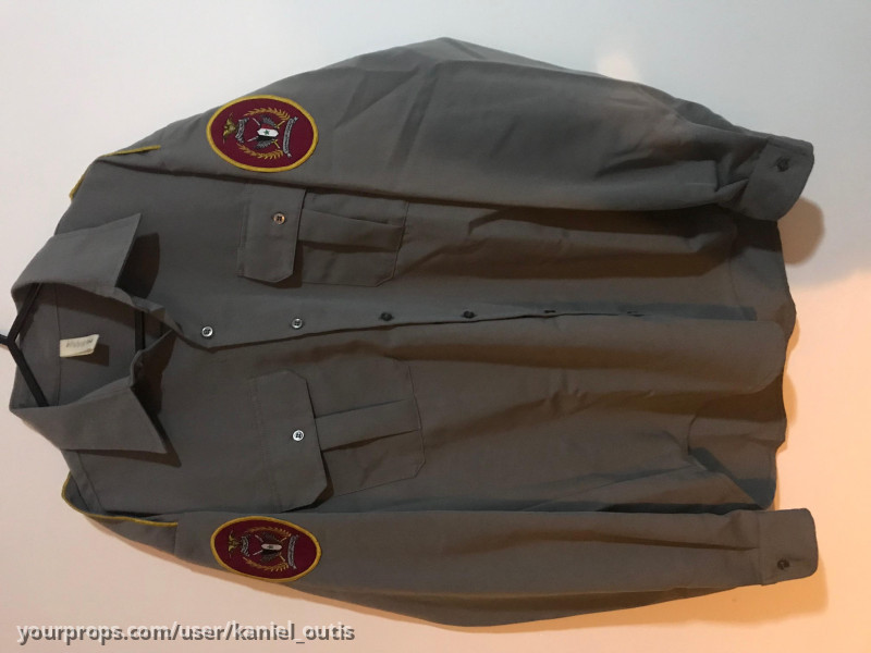 Mustapha's screen worn outfit – image 2