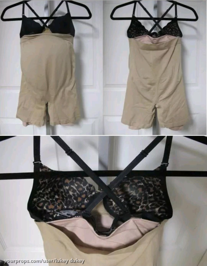 Natalie's pregnancy costume – Only the Brave (2017) – image 5