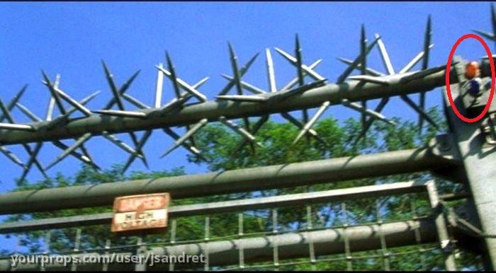 Perimeter Fence Warning Lights – Jurassic Park 3 (2020) – image 2