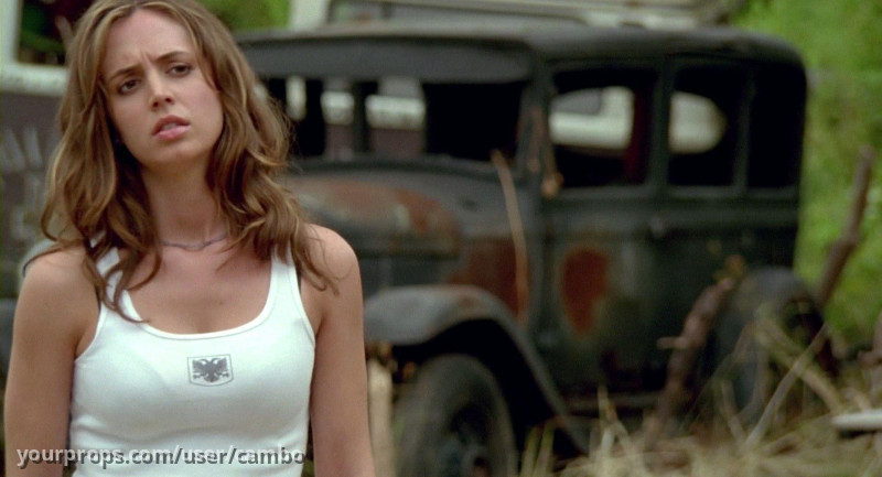 Jessie's (Eliza Dushku) screen worn top – Wrong Turn (2003) – image 5
