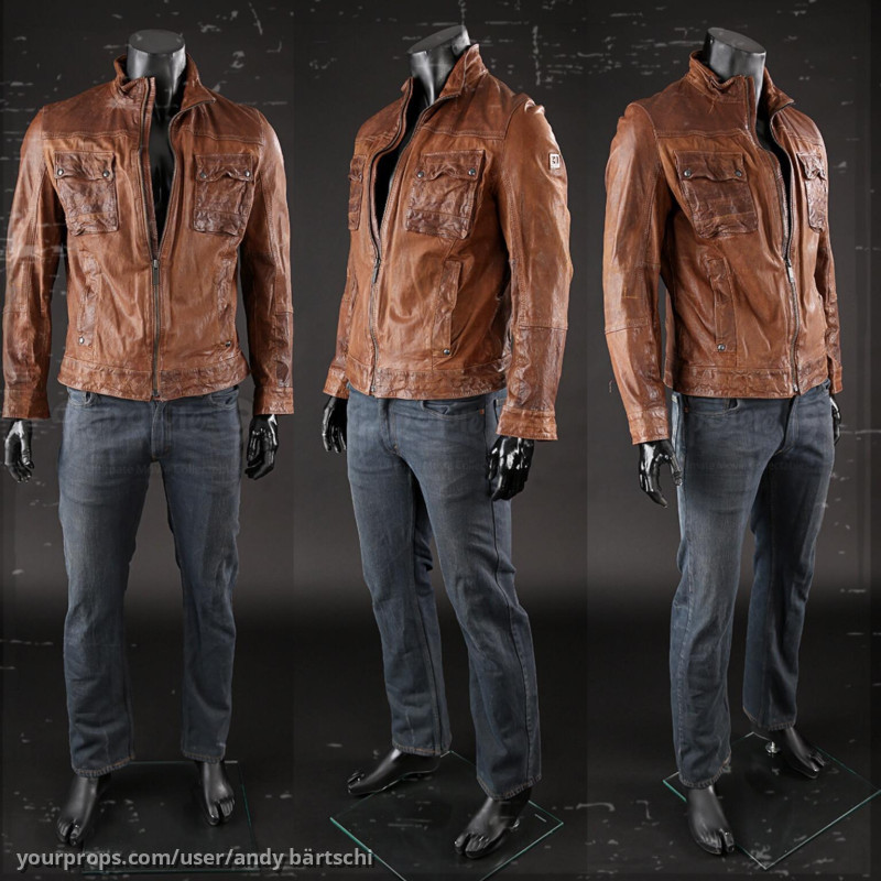 Old Joe (Bruce Willis) Leather Jacket and Jeans – Looper (2012) – image 2