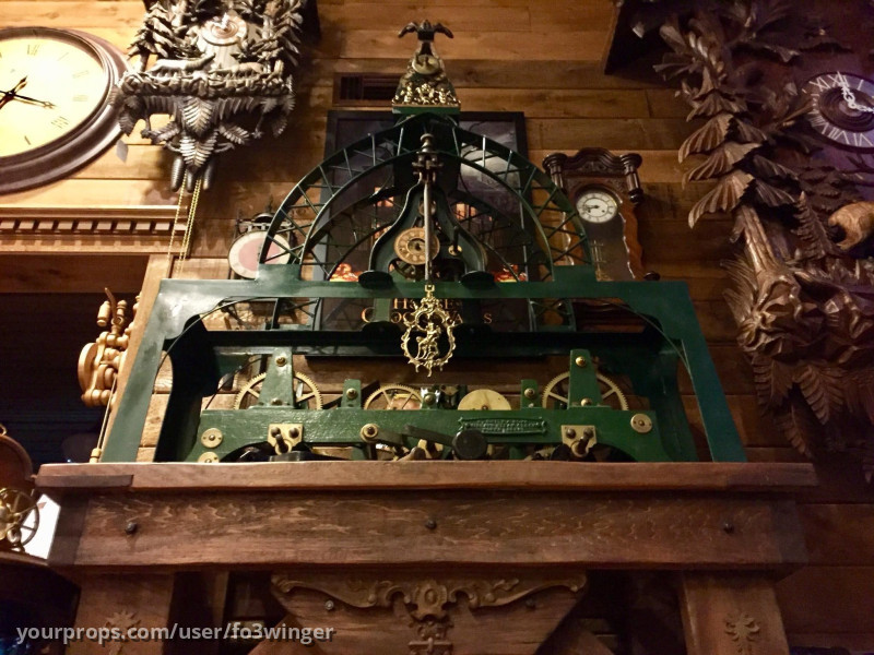 Combination Clock set piece – The House with a Clock in Its Walls (2018) – image 1
