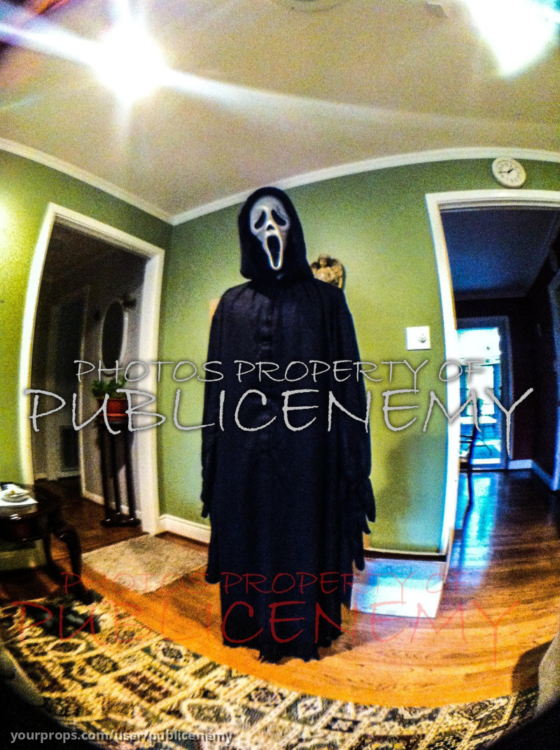 Original Killer's Robe, Ghostface Costume – Scream 2 (1997) – image 2