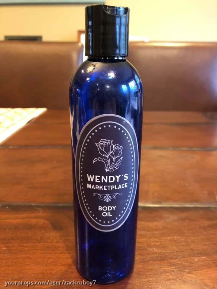 Wendy's Marketplace Body Oil – Schitt's Creek (2015) – image 1