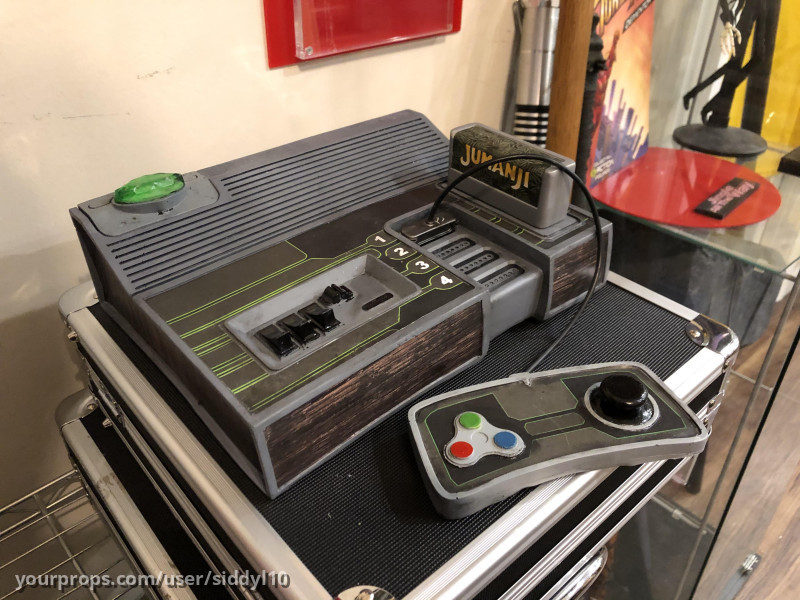 Jumanji console replica – Jumanji: Welcome to the Jungle (2017) – image 1