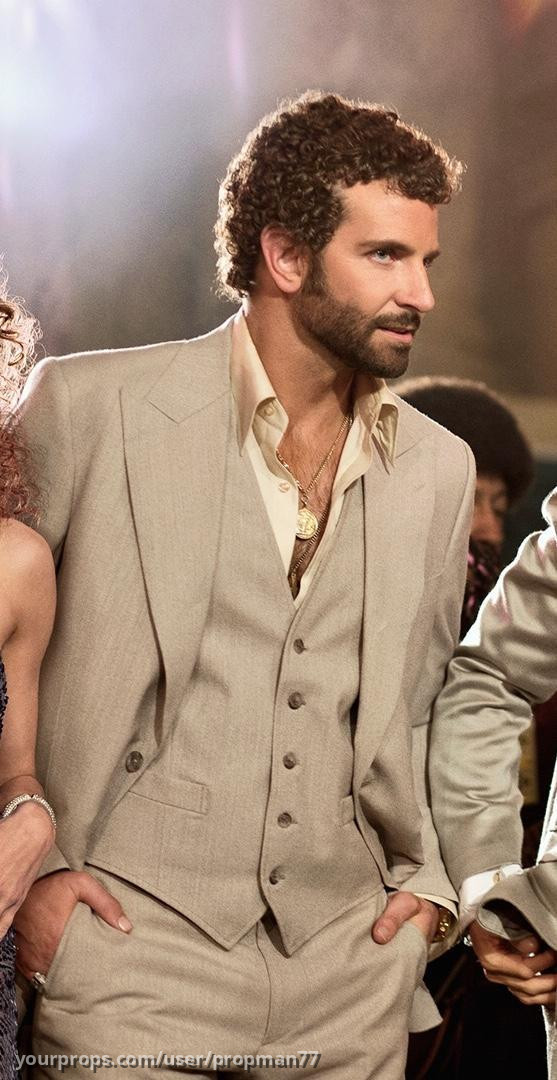 Three-piece custom suit from the hit 2013 crime-comedy-drama – American Hustle (2013) – image 2