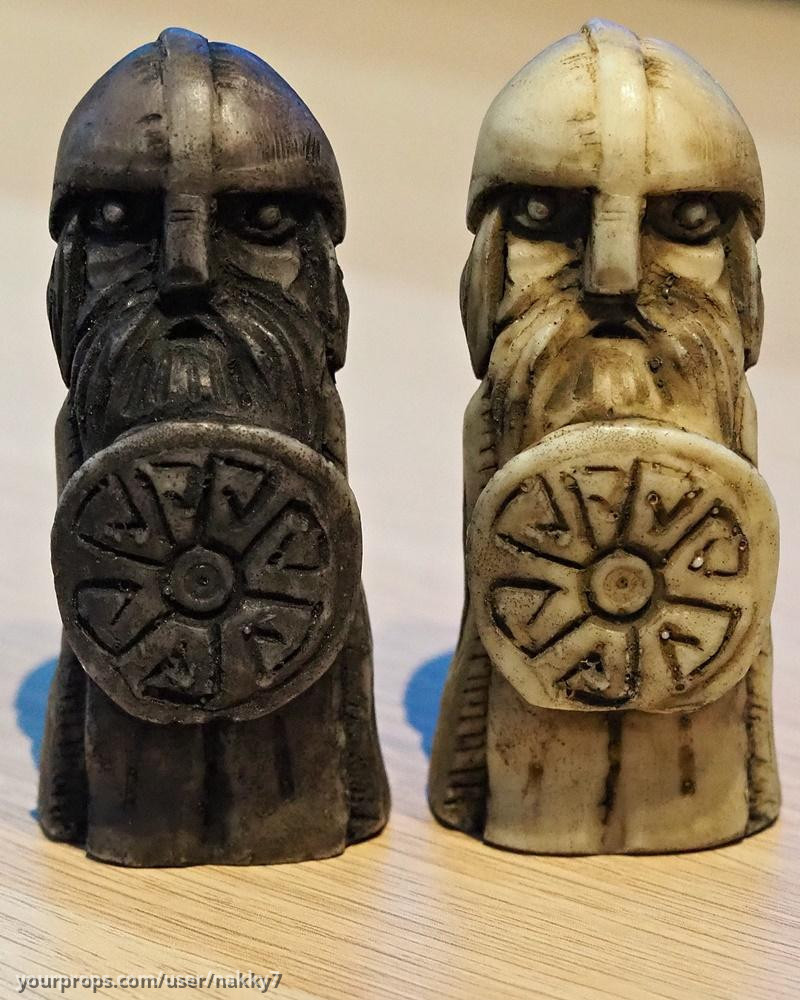 Ivar and Alfred Chess Pieces – Vikings (2013) – image 1