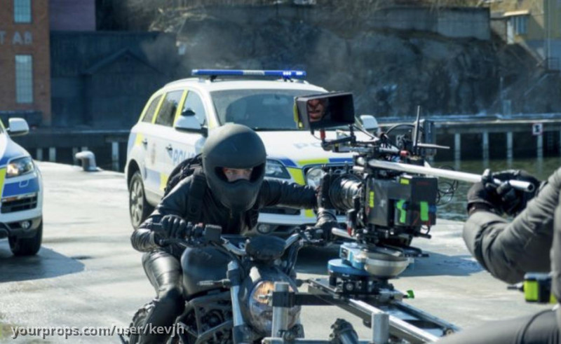 Hero motorcycle helmet – The Girl in the Spider's Web (2018) – image 3