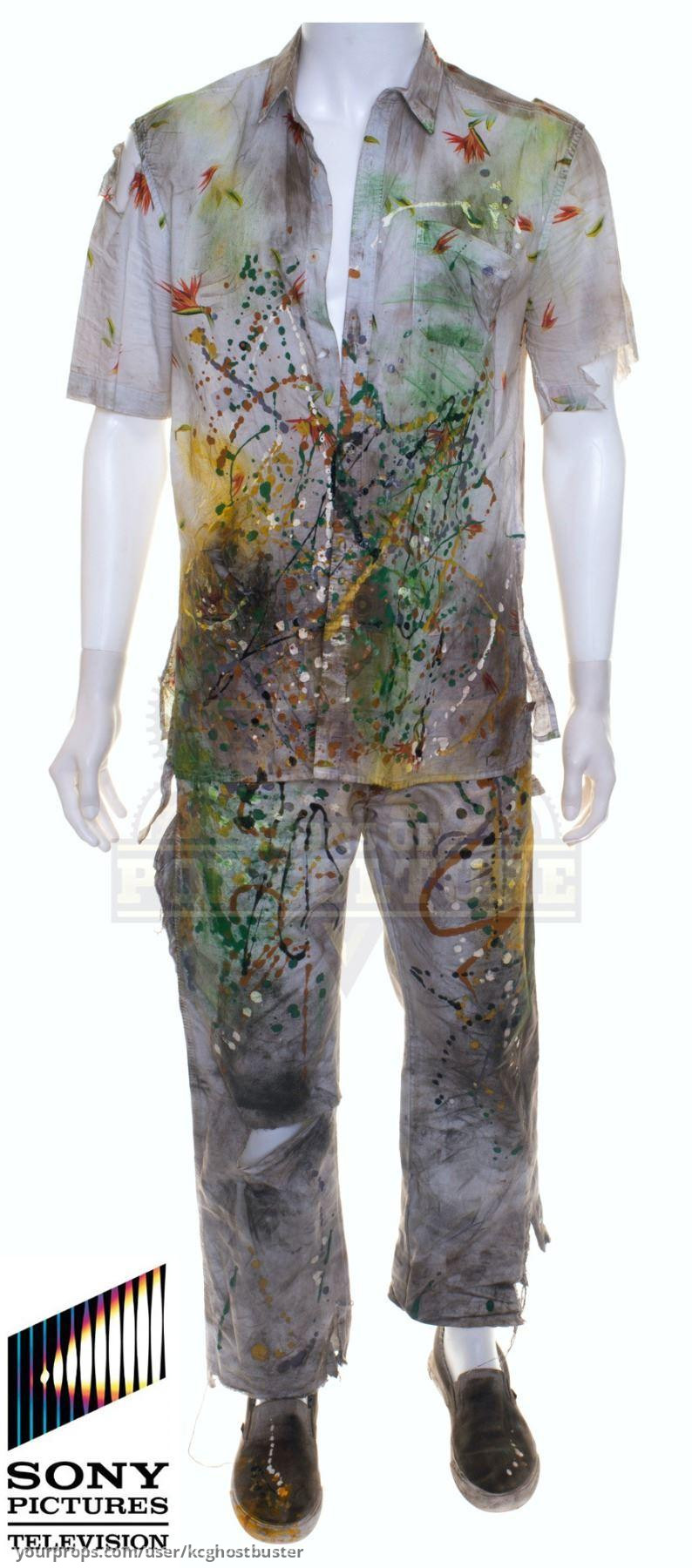 Distressed paint outfit, wolf, season 3 – Future Man (2017) – image 4
