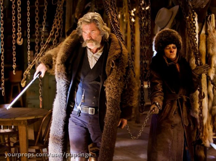 Daisy Domergue (Jennifer Jason Leigh) bloody leather coat – The Hateful Eight (2015) – image 3