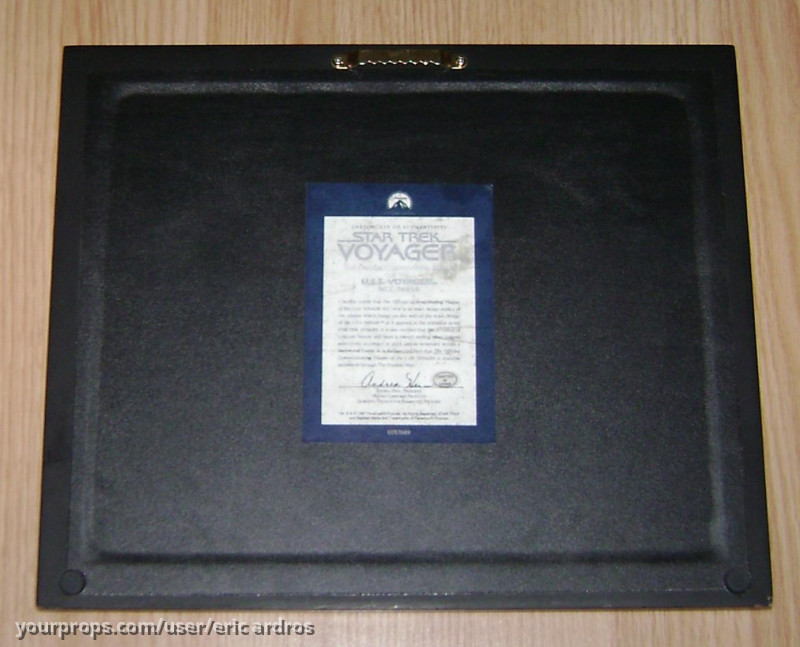 Commissioning Plaque (Franklin Mint) – Star Trek: Voyager (1995) – image 2