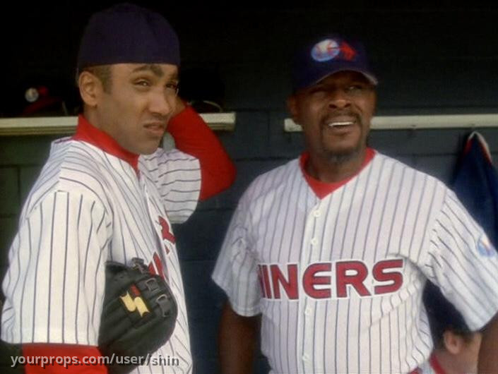 Commander Sisko’s Niners Baseball Jersey – Star Trek: Deep Space Nine (1993) – image 3