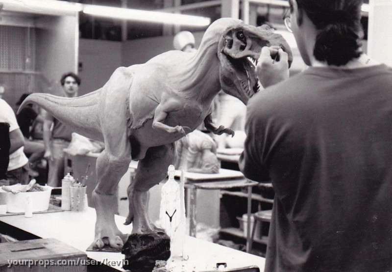 1:5 scale T. rex – Jurassic Park (1993) – image 4