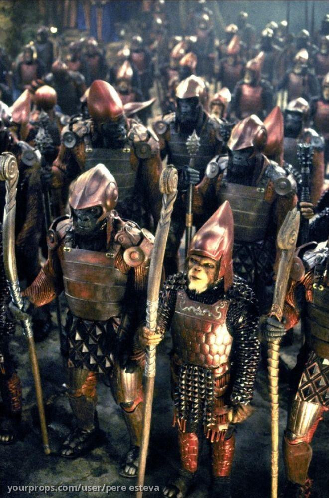 Chimp warrior battle helmet – Planet of the Apes (2001) – image 2
