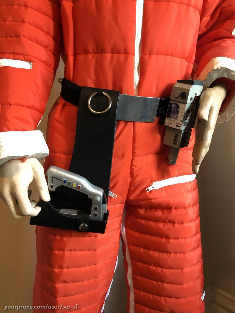 Spacesuit - Moonbase Alpha – Space: 1999 (1975) – image 3