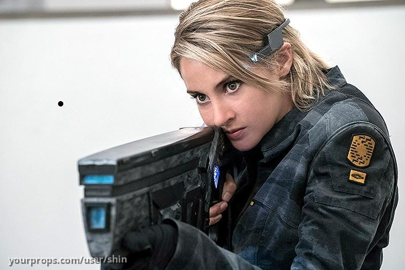Stunt Bureau Rifle – Allegiant (2016) – image 4